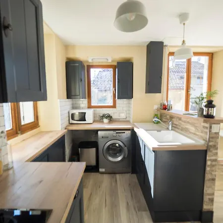 Charmant T2 Avec Terrasse Et Place De Parking Lägenhet *